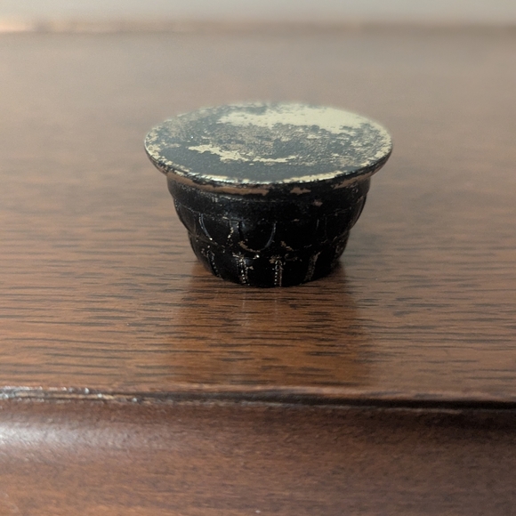 ​Vintage 1969 Avon Grecian Lady Milk Glass Decanter - Skin So Soft Bath Oil - Picture 9 of 9